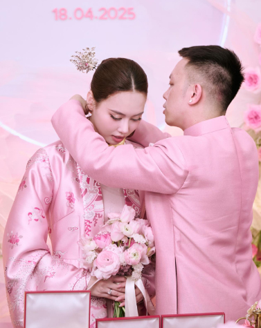 A hau Dang Hoang Tam Nhu trong le an hoi thang 4 nam nay. Anh cat tu video