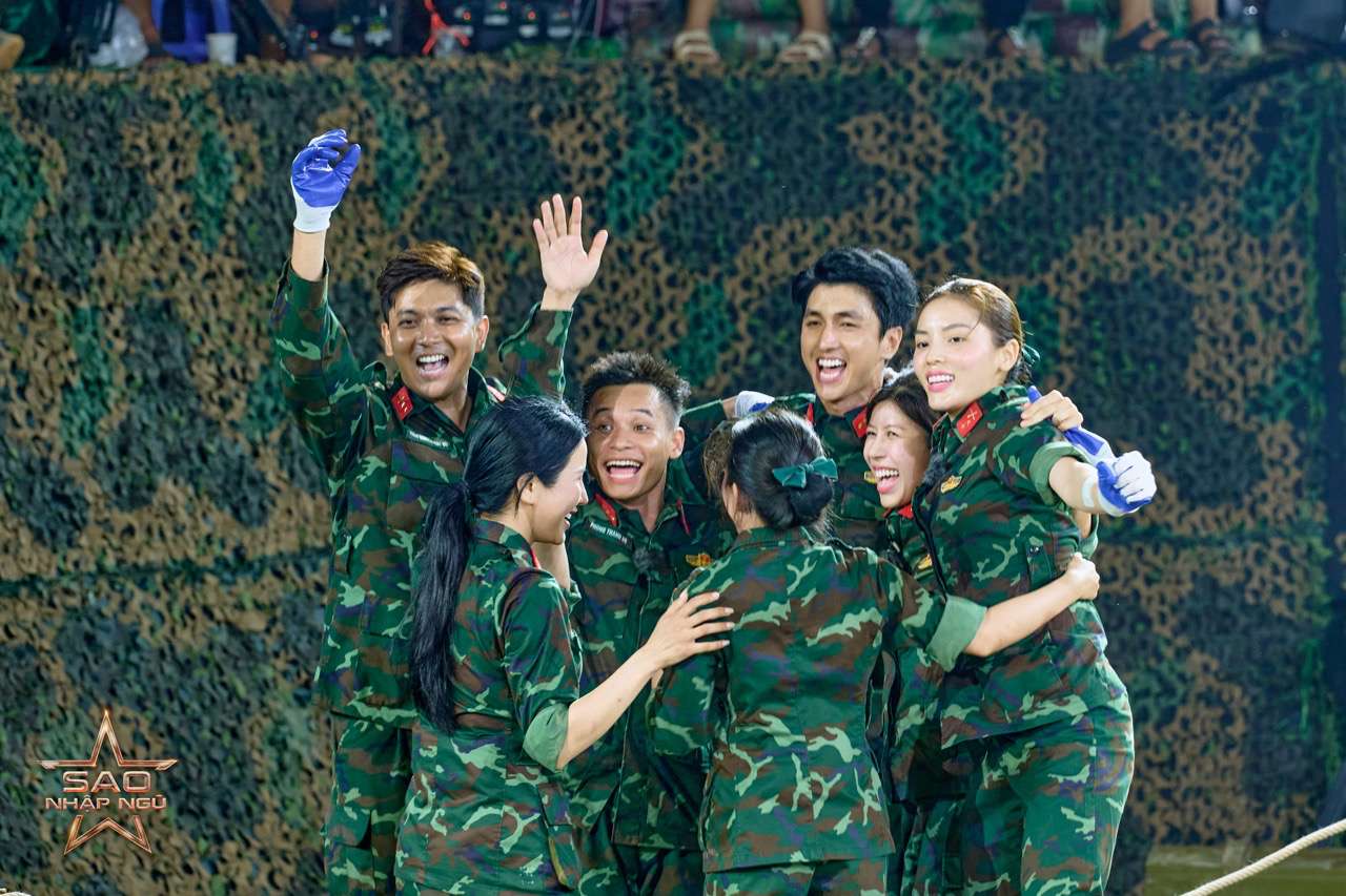 番組のスターたち。写真: メーカー.