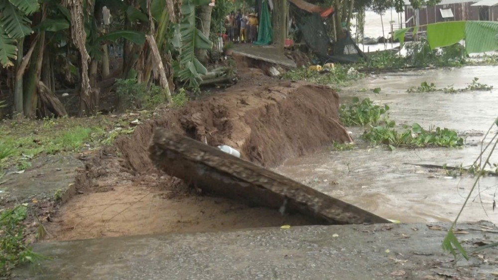 地滑りはミーホアフンコミューンで発生した。写真: ミーホアフンコミューン人民委員会