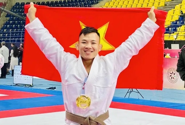 격투가 Dao Hong Son은 2025년 세계 주짓수 선수권 대회에 참가한 선수입니다. 인물 제공 사진