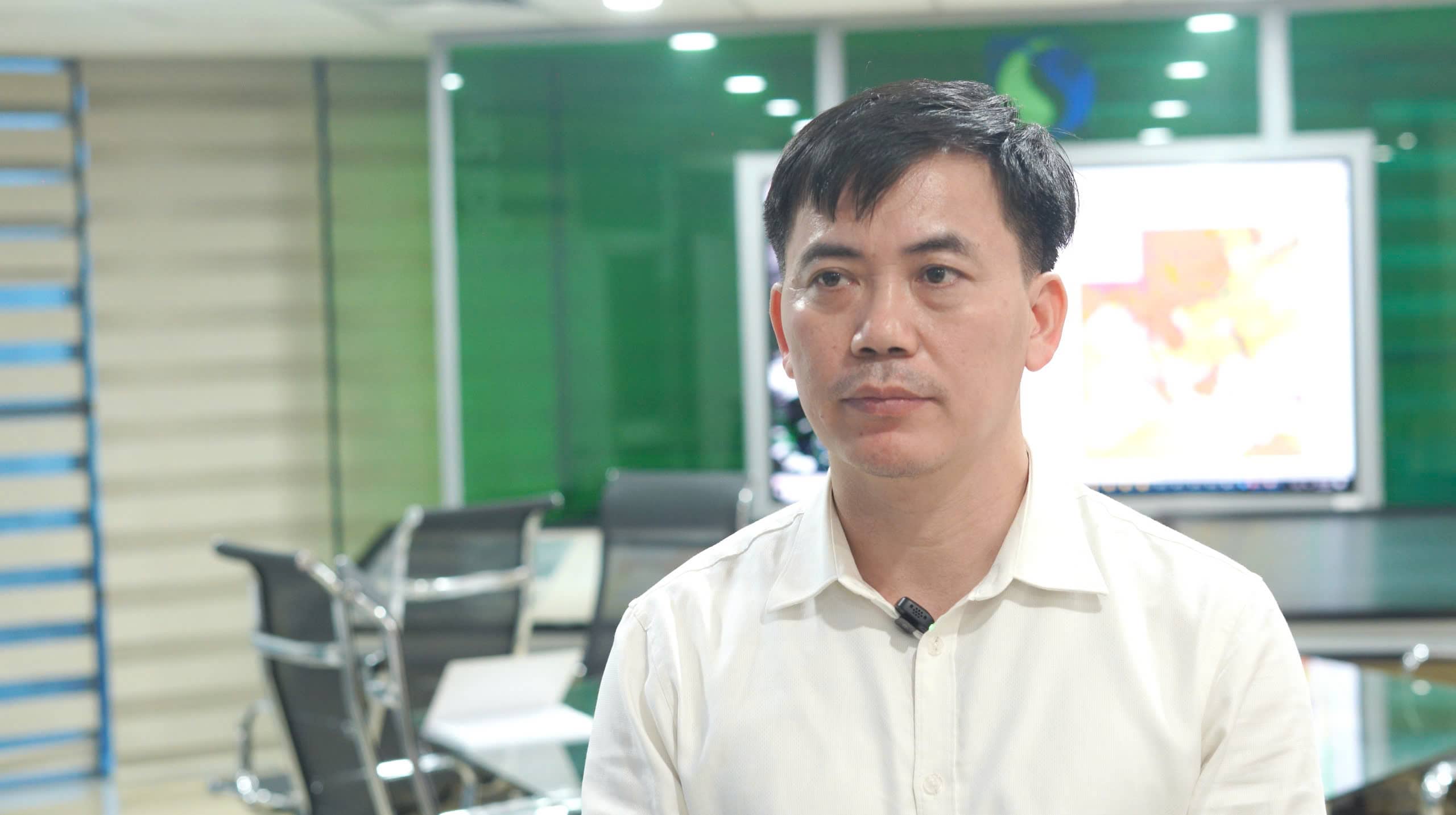 Ong Nguyen Van Huong da dua ra canh bao nguy co lu quet sat lo o Trung Bo. Anh: Trang Anh