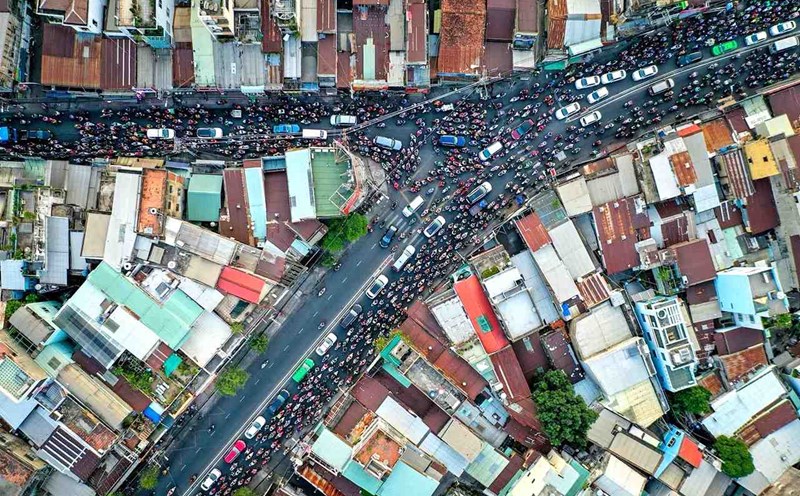 Traffic congestion at Ba Queo intersection - Truong Chinh and Au Co intersection. Photo: Thu Tran