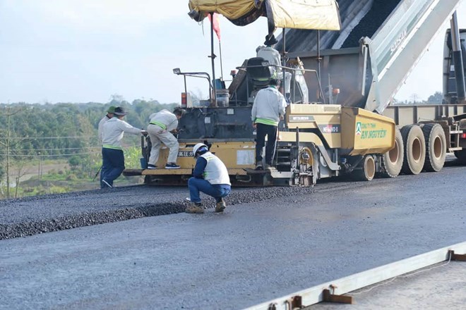 Unite de construction du projet d'autoroute Khanh Hoa - Buon Ma Thuot. Photo de : Phan Tuan