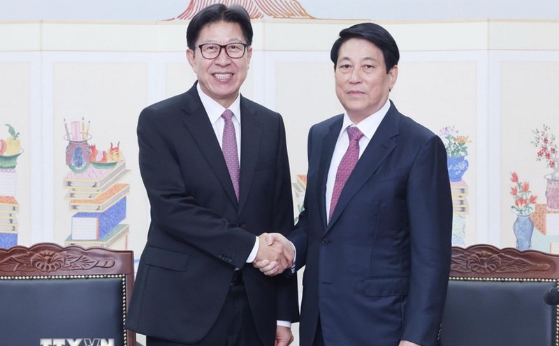 Politburo member and President Luong Cuong received Mr. Park Heong Joon - Mayor of Busan City, South Korea. Photo: VNA