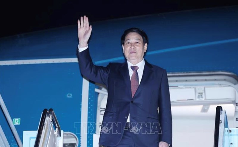 Politburo member and President Luong Cuong left Gimhae Airport, successfully concluding his trip to attend the 32nd APEC Summit Week and working bilaterally in Korea. Photo: VNA