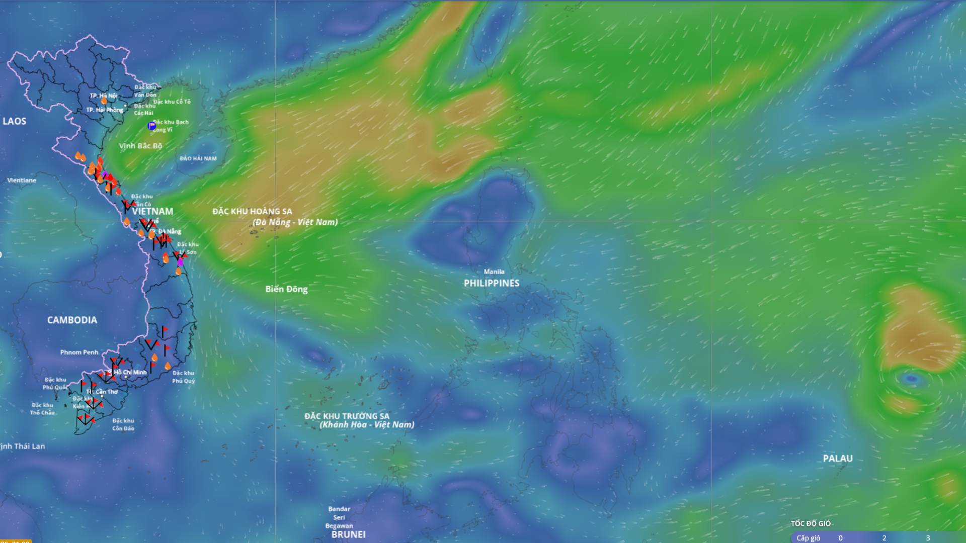 現在、東海では低気圧が活動中です。同時に、フィリピンの東の熱帯低気圧が嵐に発達する可能性があります。写真提供: ベトナム自然災害監視システム