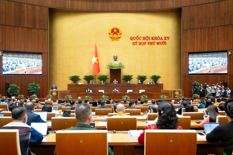 The National Assembly will discuss the draft Document submitted to the 14th National Party Congress. Photo: Quochoi.vn