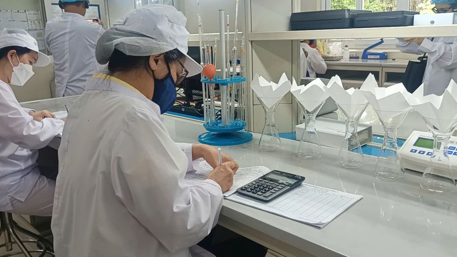 For many years, the issue of attracting and retaining scientific talents has been a major bottleneck for science and technology organizations. Photo: Hao Thien