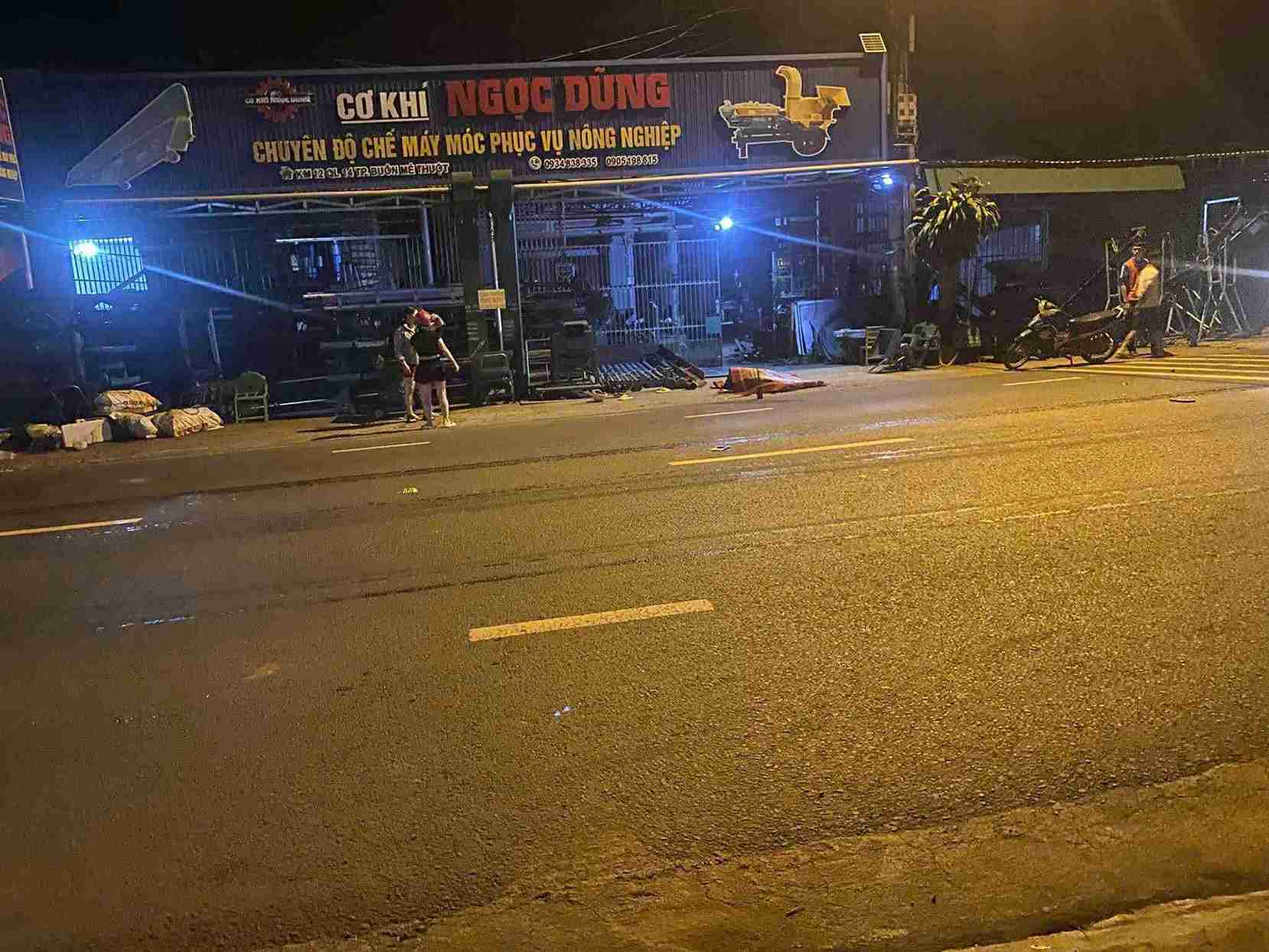 Escena del accidente de trafico que causo la muerte de la pareja en motocicleta. Foto: proporcionada por la policia