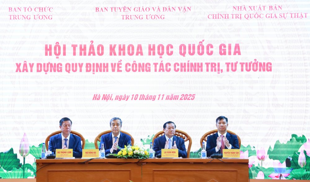 Cac dai bieu chu tri Hoi thao. Anh: Tran Vuong