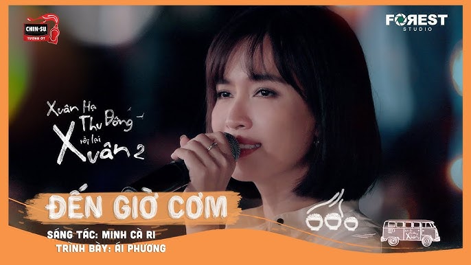 Ca khuc “Den gio com” do Ai Phuong hat, sang tac Minh Ca Ri lay di nuoc mat cua nhieu khan gia. Anh: Nha san xuat