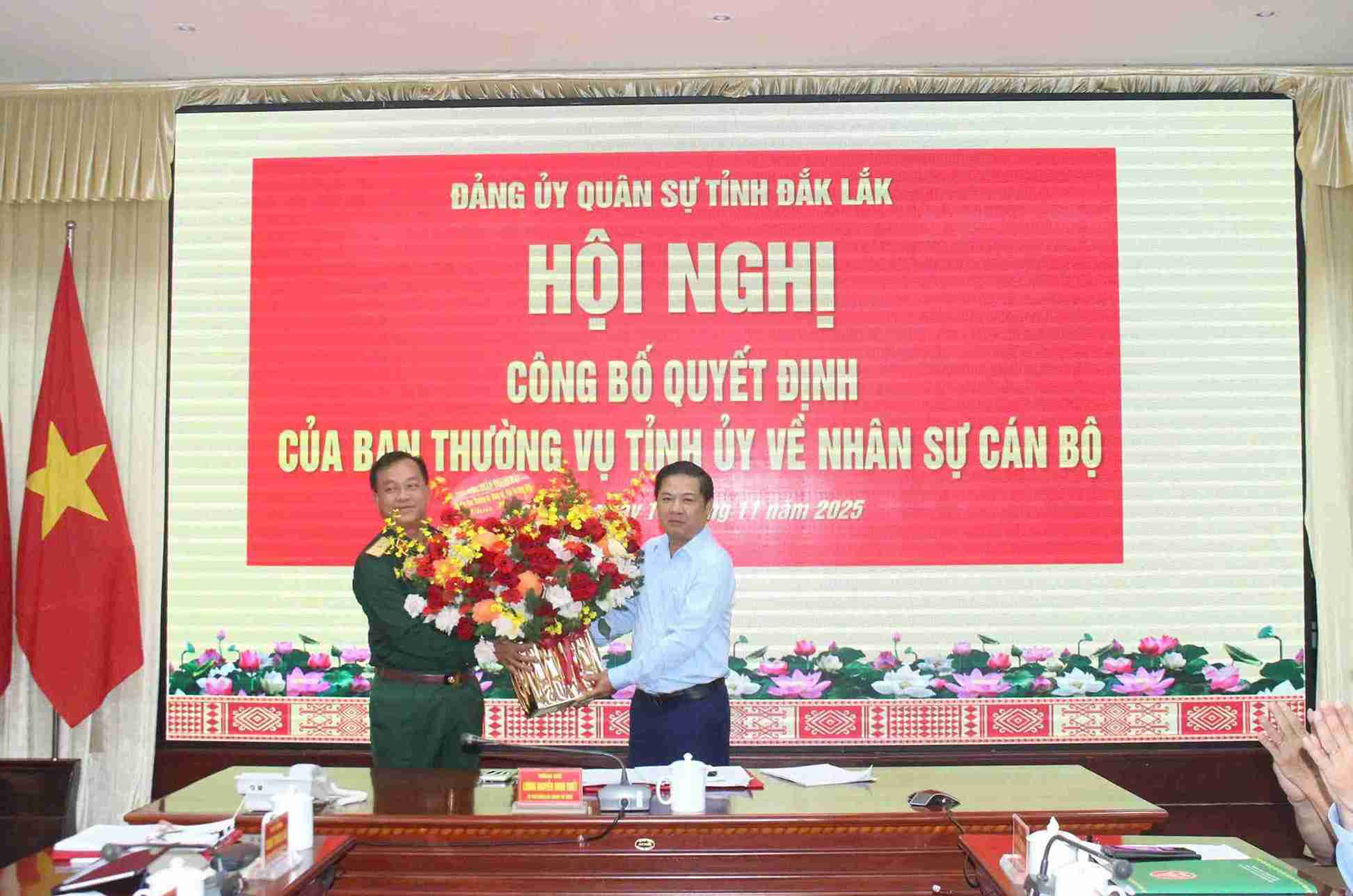 Mr. Luong Nguyen Minh Triet - Alternate member of the Party Central Committee, Secretary of the Dak Lak Provincial Party Committee was appointed to hold the position of Secretary of the Provincial Military Party Committee, term 2025-2030. Photo: Bao Trung