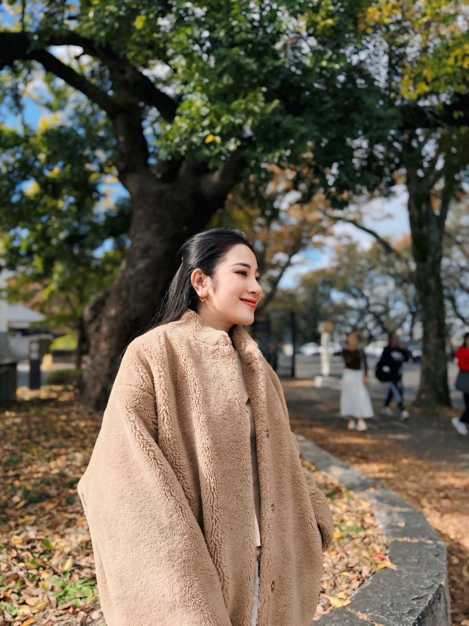 Ca si To My. Anh: Nghe si cung cap.