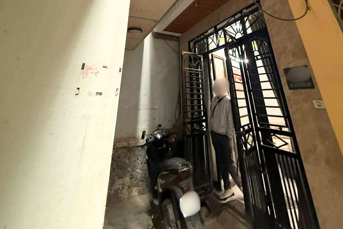 Nha nam trong ngo sau chi vua du do truoc cua nha mau xe SH. Anh: Ha Linh