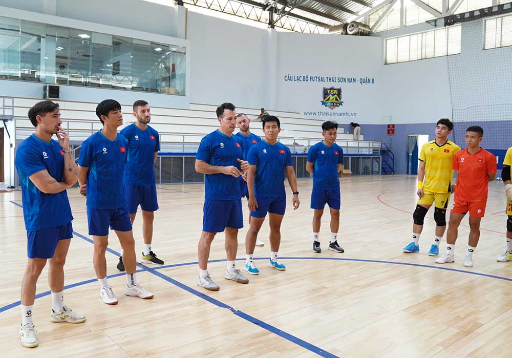 Tuyen futsal Viet Nam huong toi SEA Games 33 voi quyet tam cao do. Anh: VFF