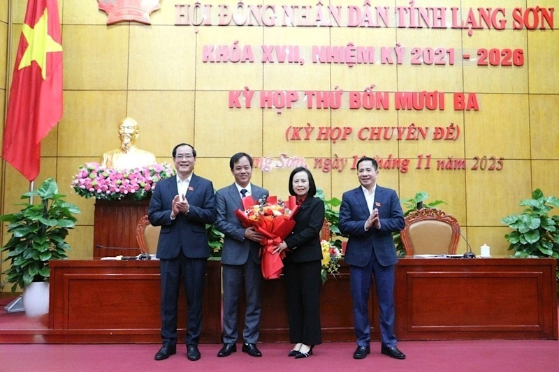 Mr. Bui Quoc Khanh - Director of the Department of Industry and Trade of Lang Son province - was elected as a member of the Provincial People's Committee for the 17th term, 2021 - 2026. Photo: Thanh Mai