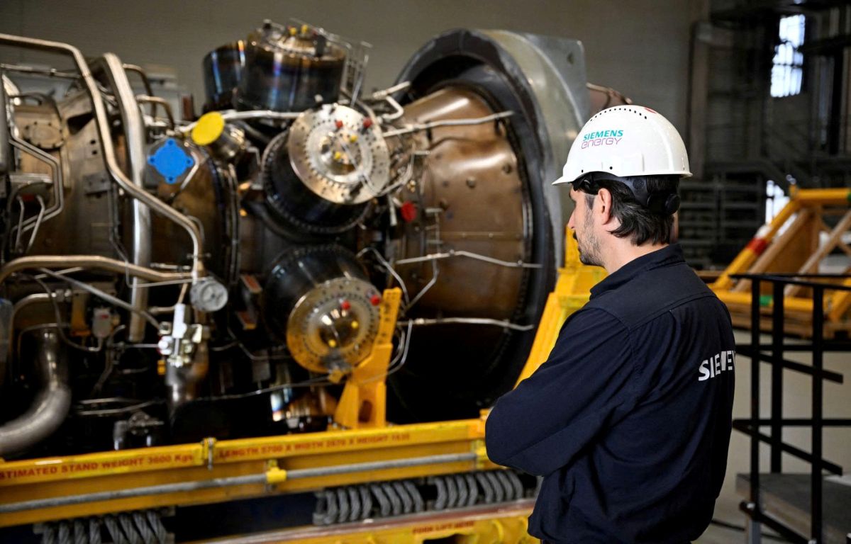 The Nord Stream pipeline turbine at the Siemens Energy plant in Muelheim an der Ruhr, Germany, on August 3, 2022. Photo: AFP