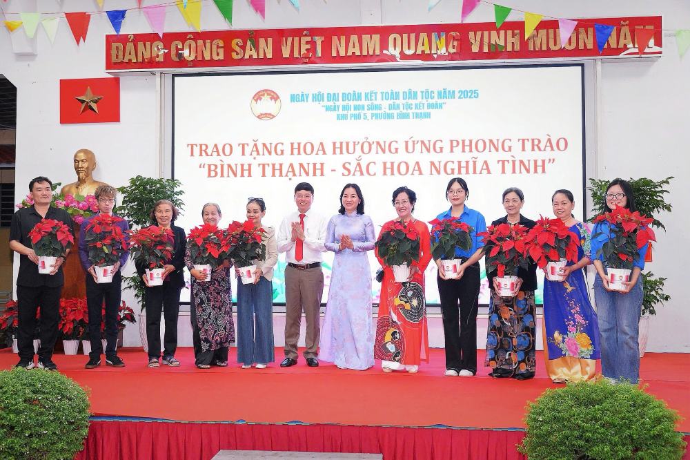 Toi 10.11, khu pho 5, phuong Binh Thanh to chuc Ngay hoi Dai doan ket toan dan toc nam 2025. Anh: Uy ban Mat tran To quoc Viet Nam phuong Binh Thanh cung cap