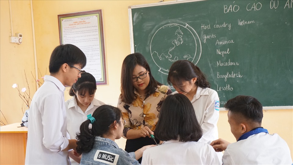 24h Education: The Minister of Education proposes solutions to overcome the shortage of teachers. Photo: Anh Phuong