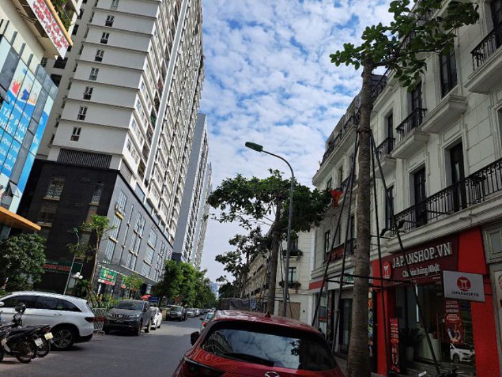 Housing prices continue to increase despite improved supply and increased inventories. Photo: Luc Giang