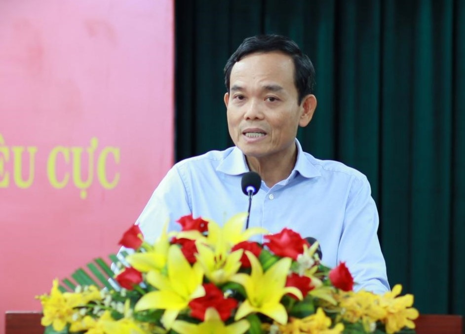 호치민시 당위원회 서기 Tran Luu Quang이 회의에서 발언하고 있습니다. 사진: Ha Khanh