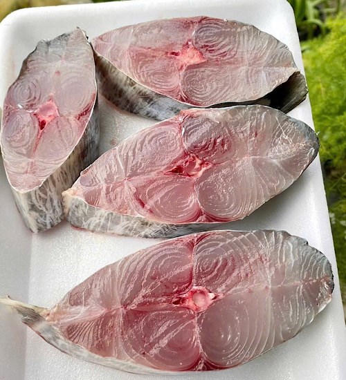 サバにはオメガ3が豊富に含まれており、定期的に食べると腎臓を健康に保ちます。写真：クアン・ミ.