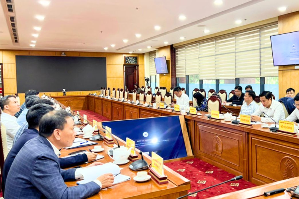 Hoi nghi trien khai nhiem vu phat trien nha o xa hoi nam 2025. Anh: Ha Thang.