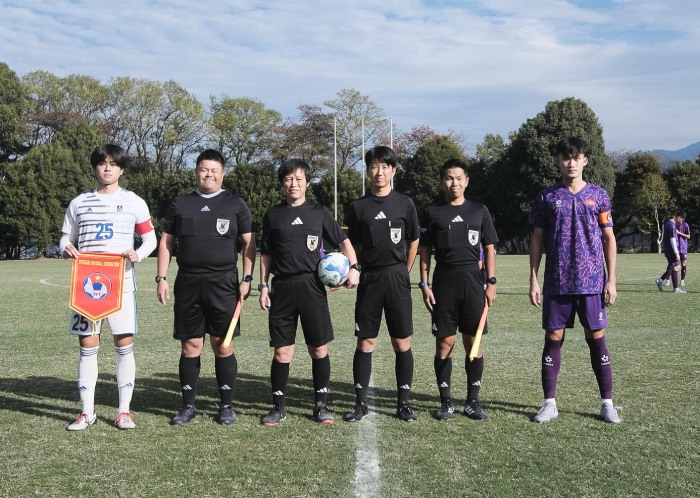 U17 베트남 마쓰야마 대학 팀과 1-1 무승부. 사진: VFF
