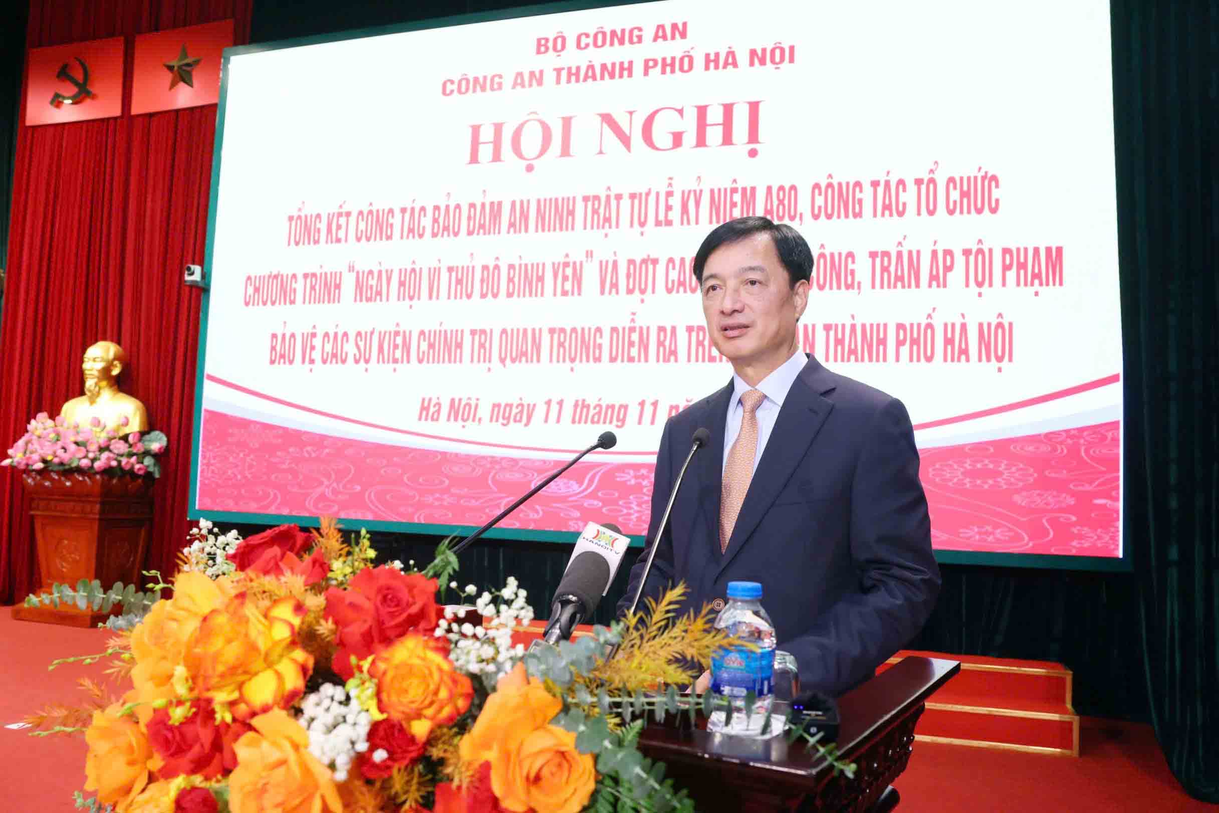 Secretary of the Hanoi Party Committee Nguyen Duy Ngoc gave a speech at the Conference. Photo: Ngoc Bich