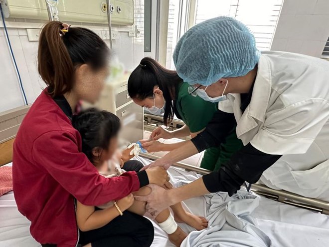 The number of people with seasonal flu in Khanh Hoa is increasing. Photo: Le Ha