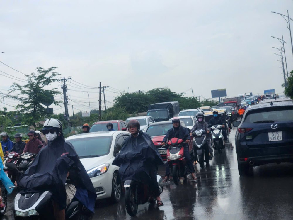 남부 지방 날씨 비. 사진: Nhu Quynh