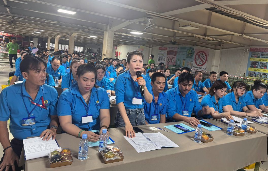 Dai bieu du Dai hoi thao luan. Anh: Thanh Mai