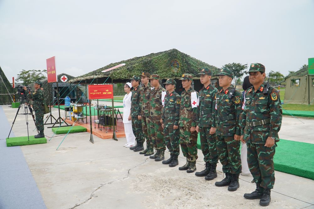 Cac luc luong tham gia dien tap Quan y chung giua Quan doi hai nuoc. Ảnh: Anh Tu