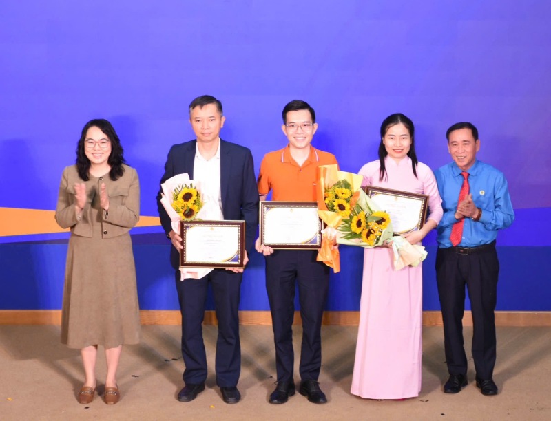 Ba ca nhan cua TPHCM doat giai trong cuoc thi. Anh: LDLD TPHCM cung cap