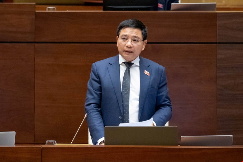 Bo truong Bo Tai chinh Nguyen Van Thang. Anh: Quochoi.vn