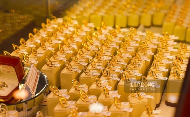 National Assembly delegates question whether gold should be included in the list of price stabilization products. Photo: Song Anh.