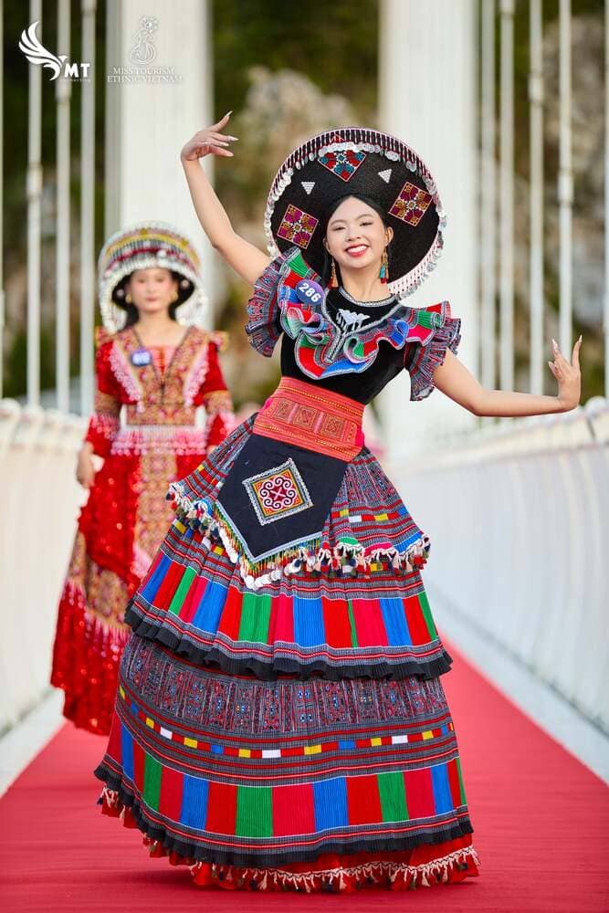 Trang phuc truyen thong