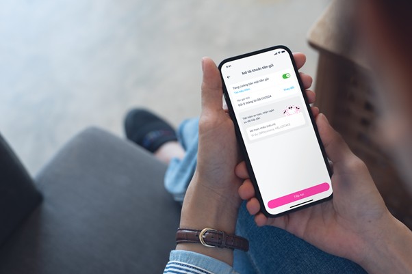 Tinh nang “Tang cuong bao mat tien gui bang ma khoa” giup nguoi dung bao ve toi uu khoan tien tiet kiem. Anh: Cake by VPBank