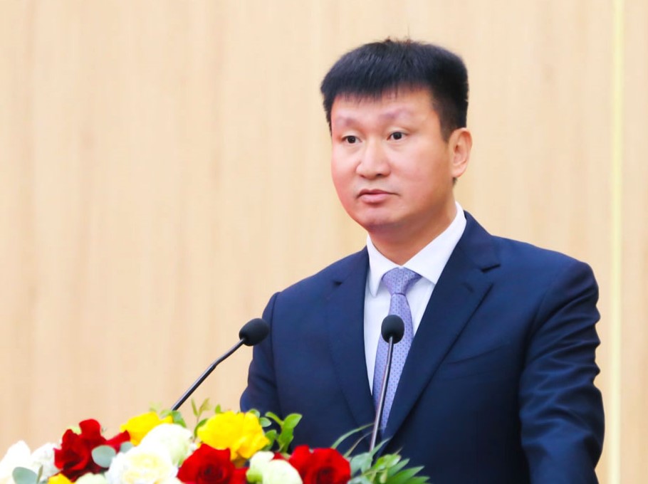 Ong Tran Huy Tuan duoc bau giu chuc Chu tich UBND tinh Ninh Binh. Anh: Nguyen Truong