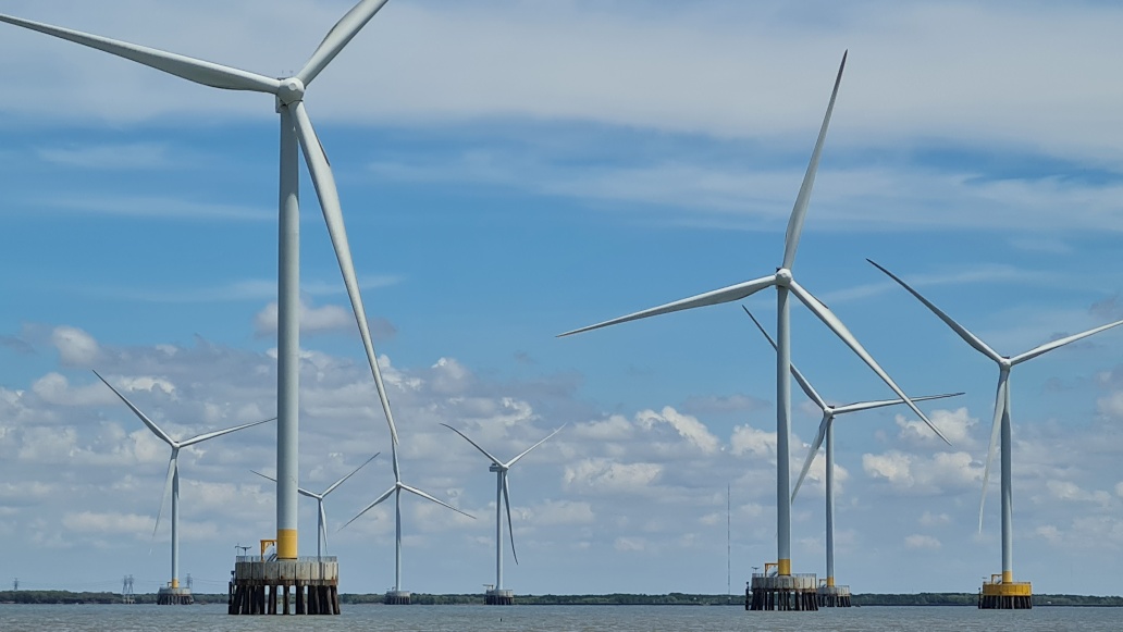 까마우는 점차 국가 청정 에너지 중심지가 되고 있습니다. 사진: 낫 호