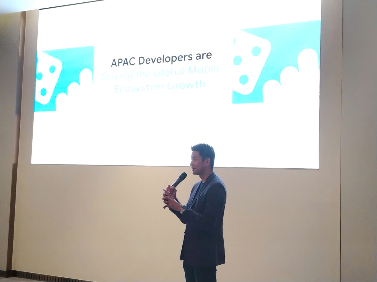 Nganh game va ung dung rat phat trien tai khu vuc chau A - Thai Binh Duong, trong do co Viet Nam. Anh: Nguyen Dang