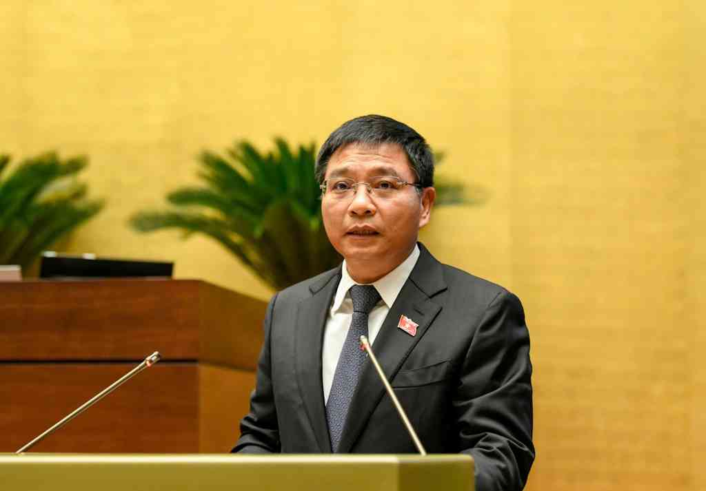 Minister Nguyen Van Thang presented a Summary Report on the draft Law on Investment (amended) on behalf of the Government. Photo: Nhu Y