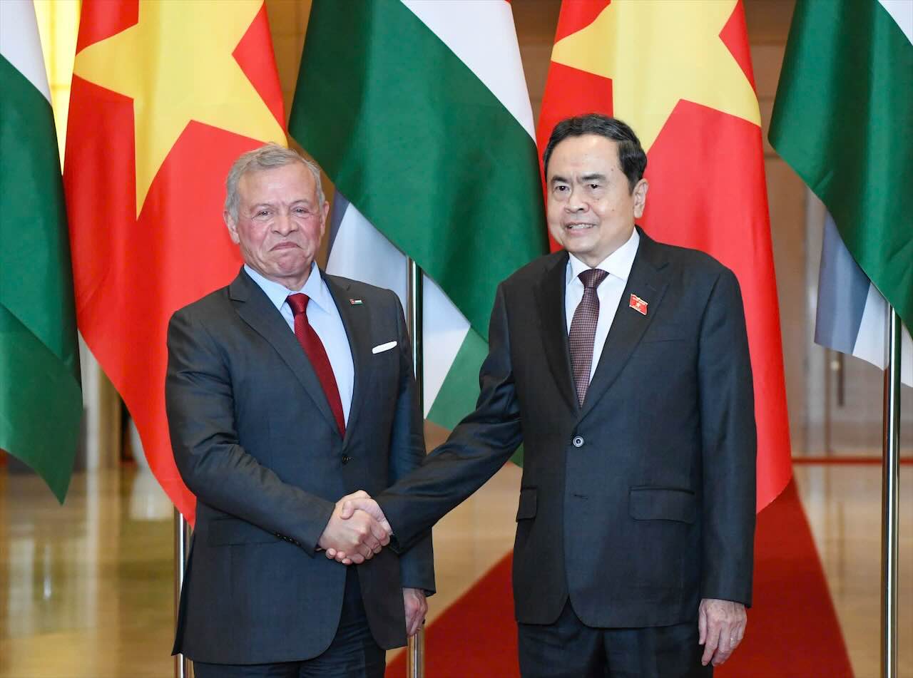 Politburo member and National Assembly Chairman Tran Thanh Man met with King Jordan Abdullah II Ibn Al-Hussein. Photo: Hai Nguyen