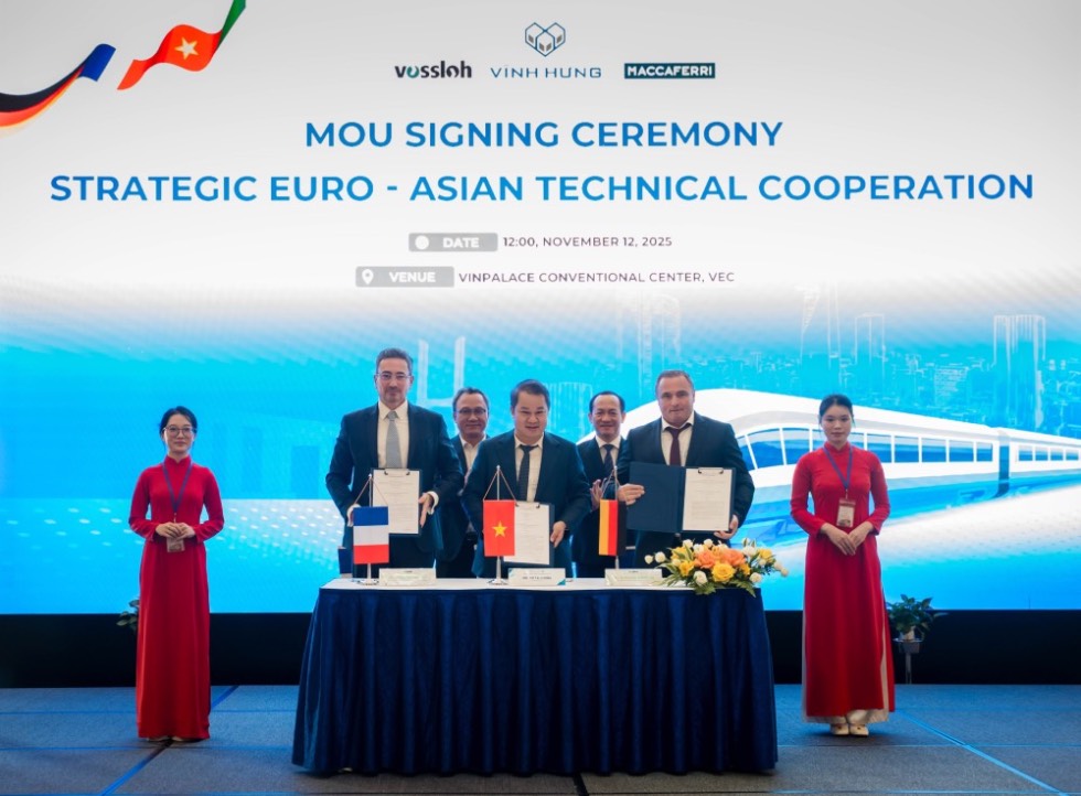 Vinh Hung - Vossloh - Maccaferri cooperate on railway industry solutions within the framework of the Exhibition and International Conference on Modern Railway Technology (VRT&CON 2025). Photo: Nguyen Anh
