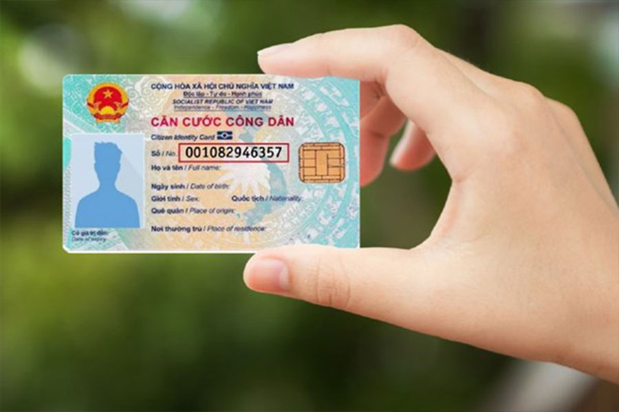 Multa de hasta 8 millones de VND a la persona que declaro informacion falsa al hacer la tarjeta de identificacion