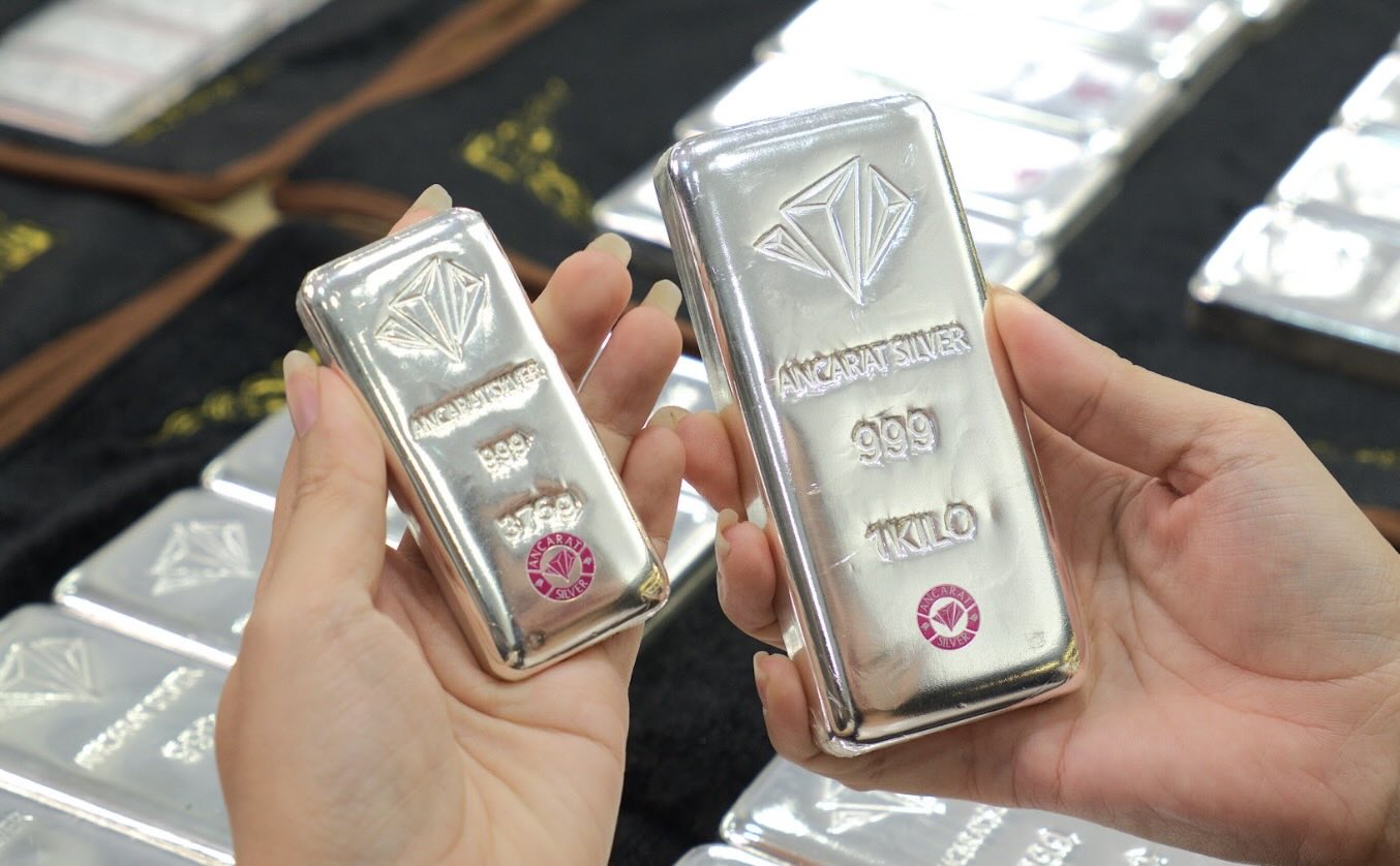 Bac thoi, bac mieng tich tru la nhung mat hang duoc nhieu nguoi ua chuong. Anh: Phuong Anh 