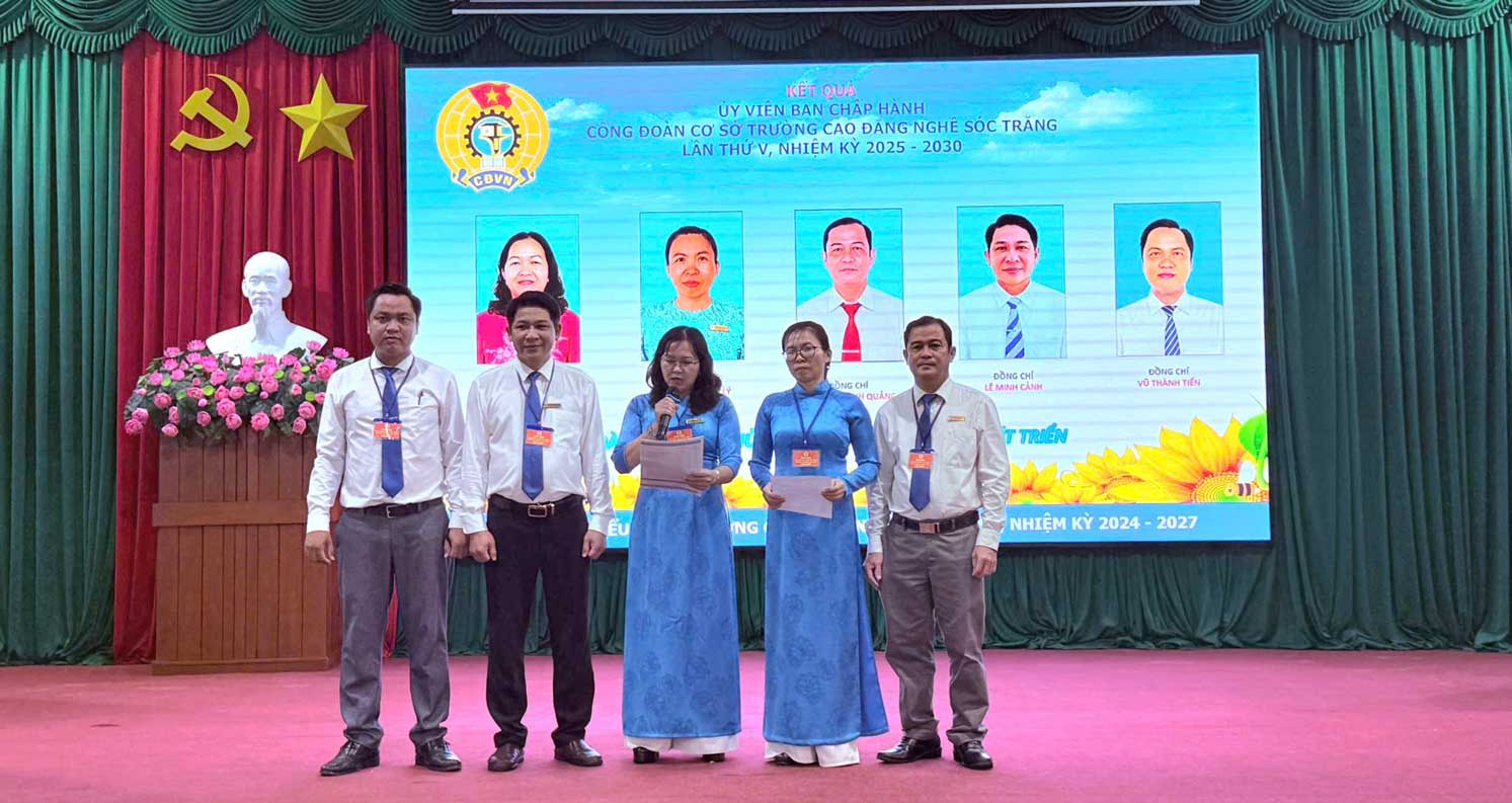 Ban Chap hanh CDCS truong khoa moi ra mat dai hoi. Anh: LDLD TP Can Tho