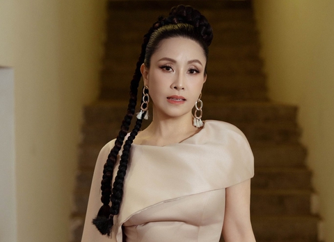 Kieu Oanh. Anh: Nghe si cung cap.