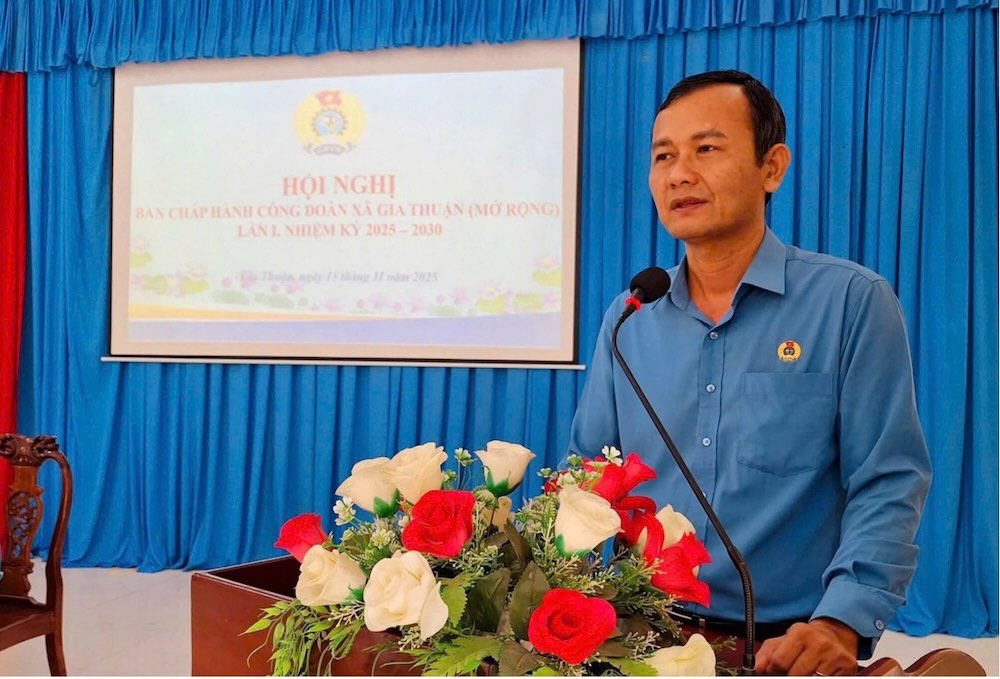 Ong Hoang Khac Tinh – Pho Chu tich Thuong truc LDLD tinh Dong Thap phat bieu chi dao tai hoi nghi. Anh: Luu Hung. 