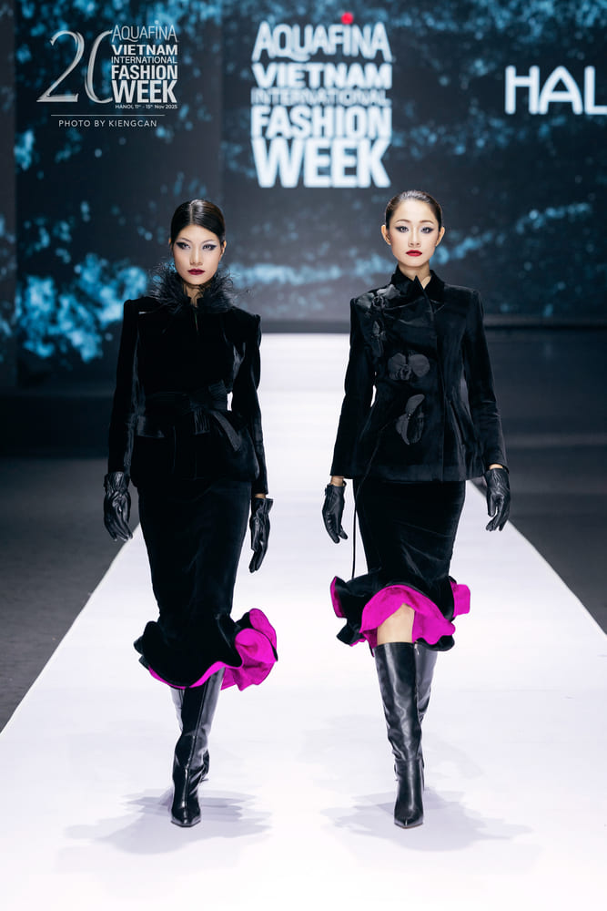 Bang mau ma nha thiet ke Ha Linh Thu lua chon bao gom den, do va xanh